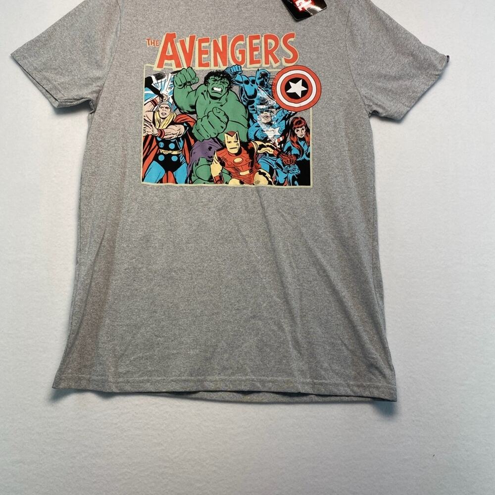 Marvel men’s medium Gray Cotton Blend graphic T-Shirt